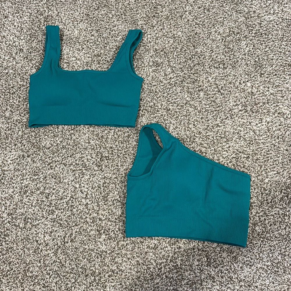 OQQ 2 pack green sports bras (size small)